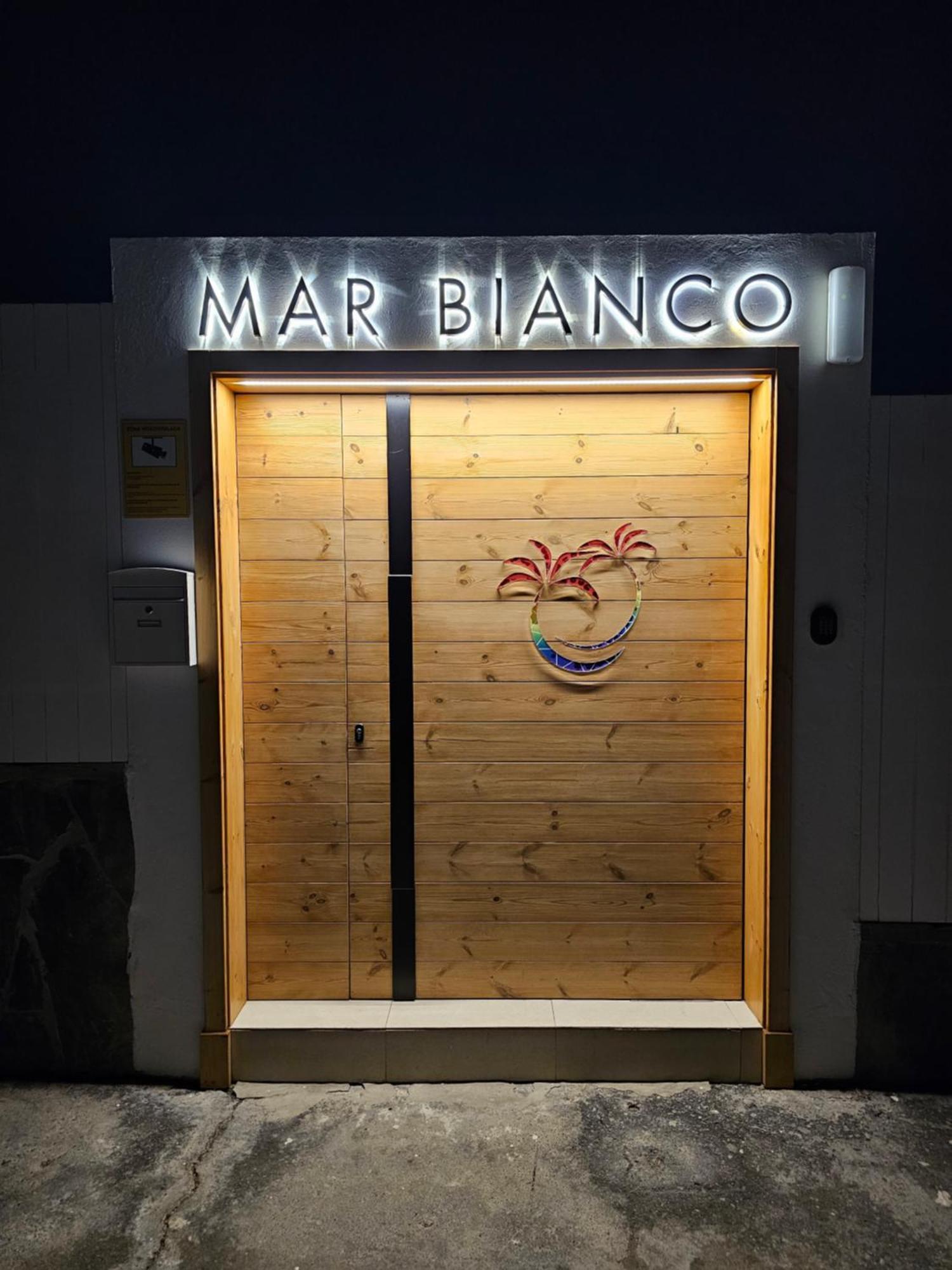 Mar Bianco - Gay Men Only Aparthotel มาสปาโลมาส ภายนอก รูปภาพ